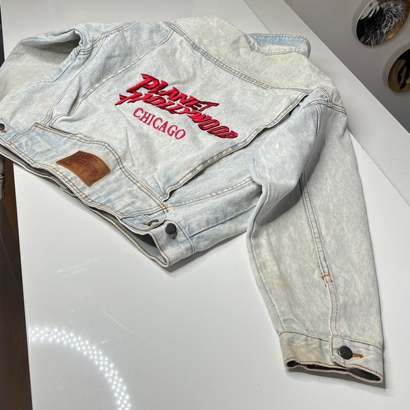 planet hollywood Jackets & Blazers - Planet Hollywood Chicago Sz S Vintage 1991 Acid Washed Loose Fit Denim Jacket